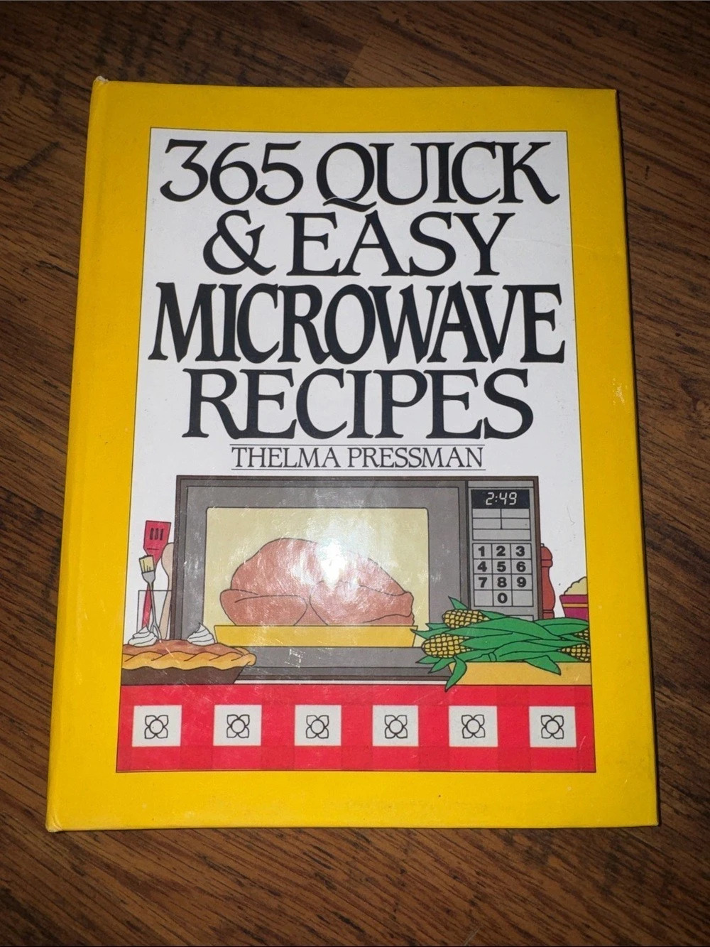 Cookbook 365 Quick & Easy Microwave Recipes Yellow Fair Condition 6
